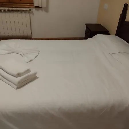 Pensión Estopinan 3*